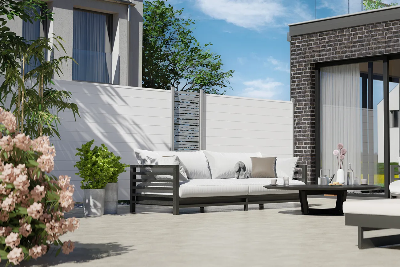 Balkonpalissade van aluminium in wit.